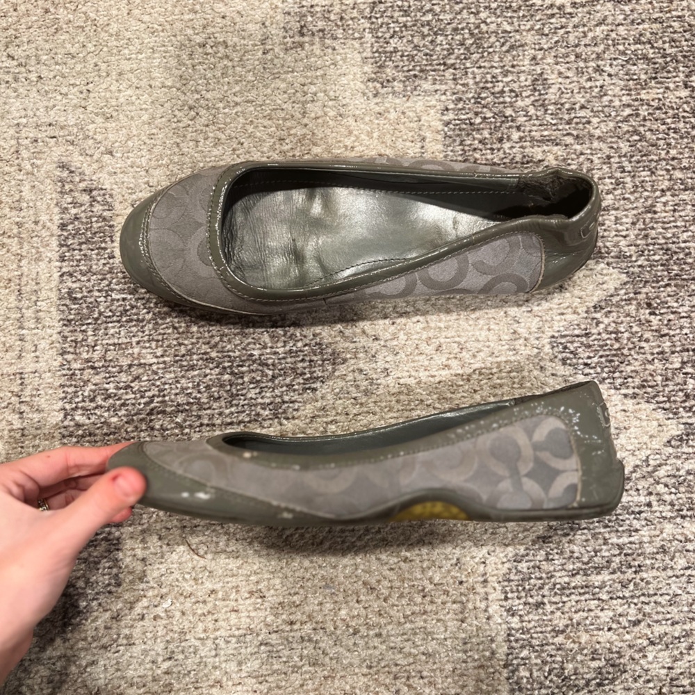 COACH Flats